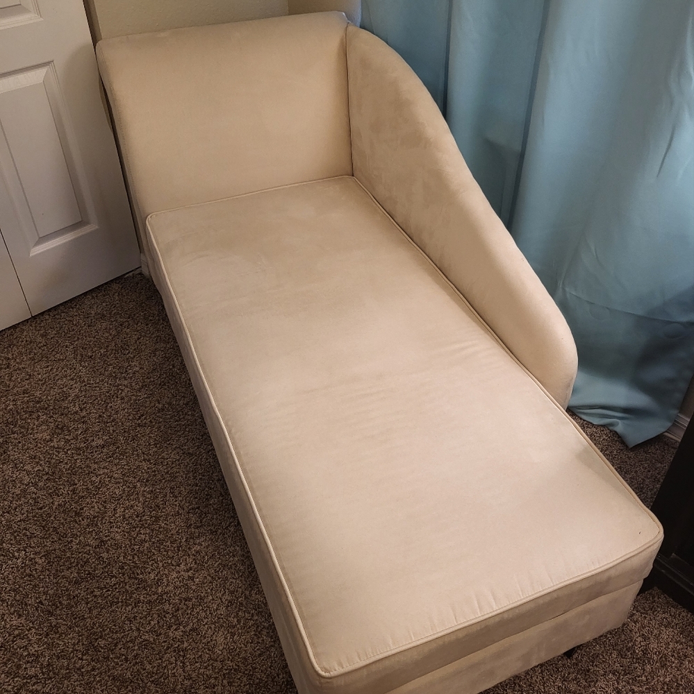 Wayfair cream color chaise lounger